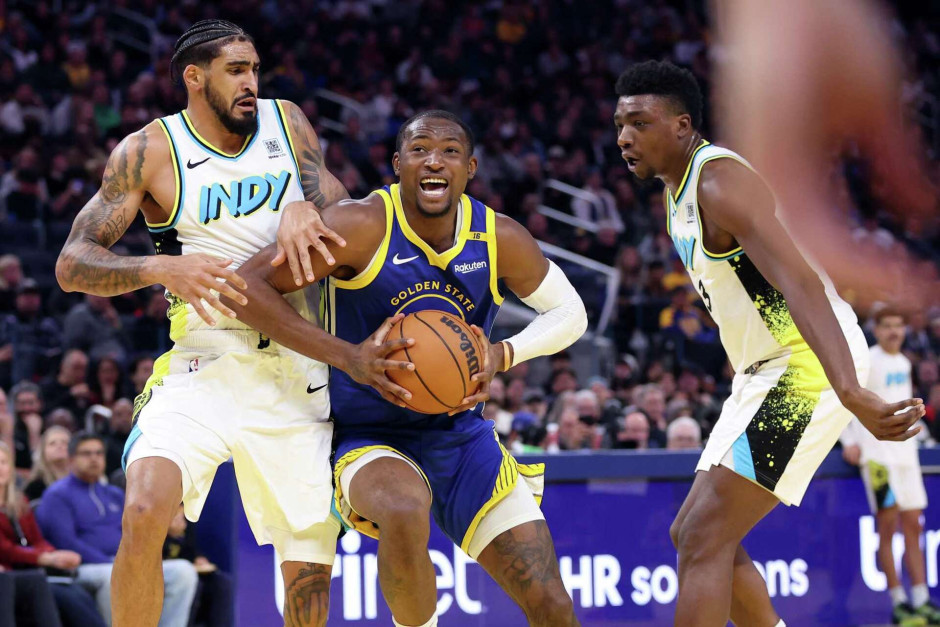 美记：国王为了得到库明加，提出了以德文卡特、萨里奇以及选秀权作为筹码的交易报价