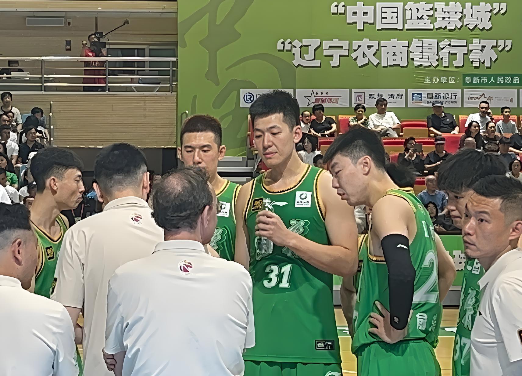 开云入口-辽宁男篮四国赛2连胜！鄢手骐关键球致胜，王岚嵚19分姜宇星10分